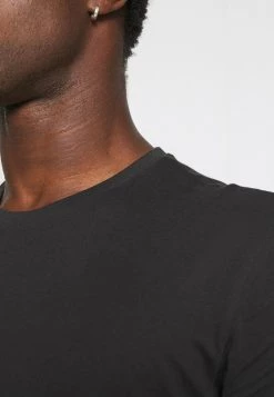 Pier One Hombre 3 PACK - Camiseta Básica - Black/mottled Dark Grey/bordeaux -Pier One Tienda 04cd6e61680f434c97b57d78f55241fd