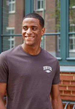 Pier One Hombre GRAPHIC T-SHIRT - Camiseta Estampada - Brown 14 Pier One Hombre GRAPHIC T-SHIRT - Camiseta Estampada - Brown -Pier One Tienda 0766cc15e74f4493bb85c20316659e04