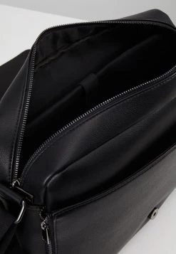 Pier One Hombre Bandolera - Black -Pier One Tienda 08cbec2d6273402ca574ee57c6f4aaae