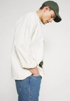 Pier One Hombre Camiseta Estampada - Olive -Pier One Tienda 0a2409e348894333b85b086b6774ad4a