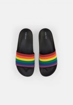 Pier One Unisexo UNISEX - Sandalias Planas - Black -Pier One Tienda 19efa94273fb417f9bf39f979356d170