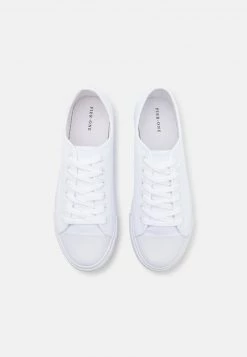 Pier One Unisexo UNISEX - Zapatillas - White -Pier One Tienda 2554e9f731ab485bb21884b4cded4dec