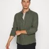 Pier One Camisa - Olive, Hombre -Pier One Tienda 25b946bfae98428c919de6adefa5c394