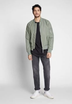 Pier One Hombre Camiseta Básica - Black -Pier One Tienda 268ce5b5ecef4d568cfb660282e00cfa