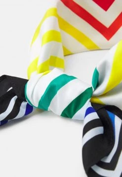 Pier One Unisexo BANDANA UNISEX - Bufanda - Multi-coloured -Pier One Tienda 37cb04518a32480f8cd062c1f16462bb