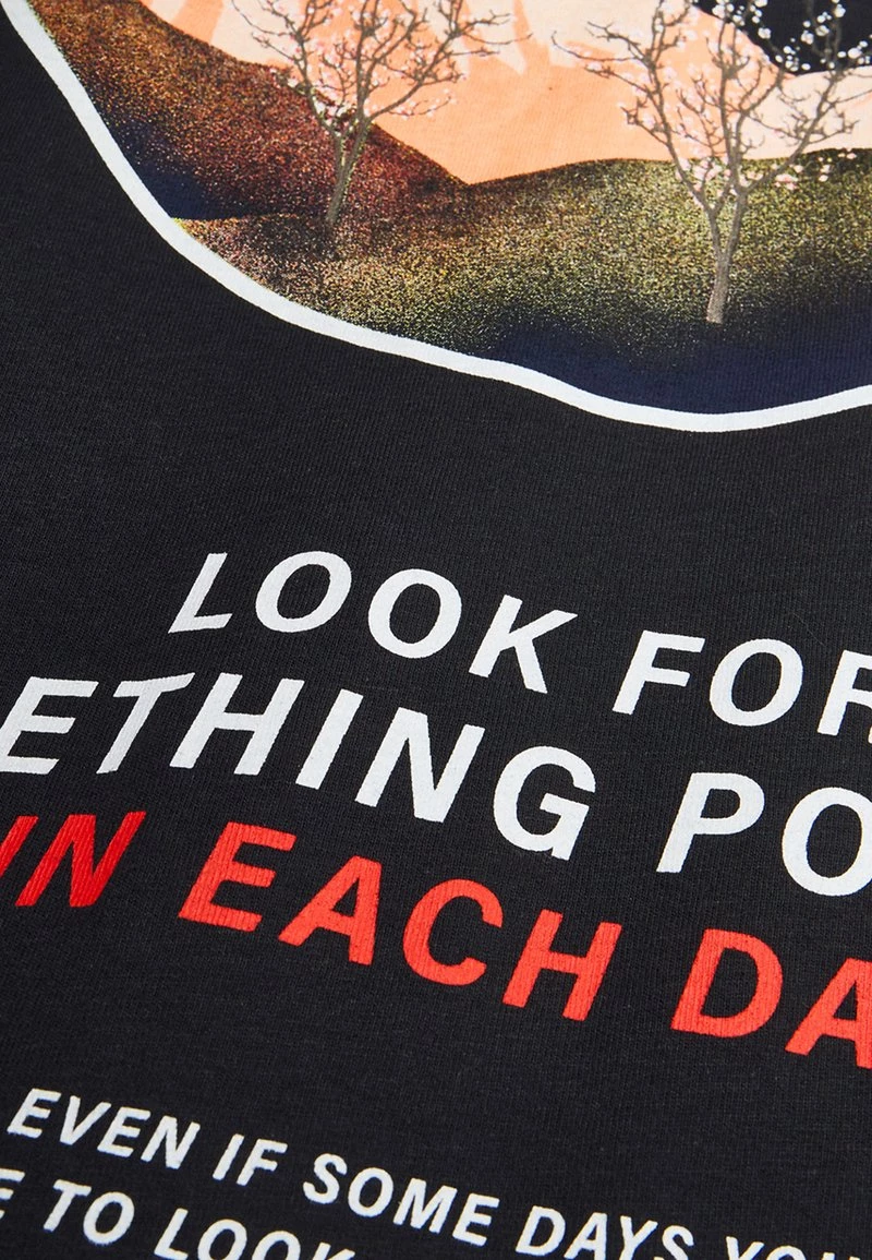 Pier One Hombre Camiseta Estampada - Black 5 Pier One Hombre Camiseta Estampada - Black - Imagen 3