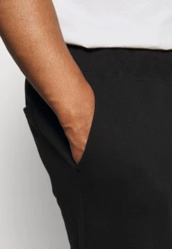 Pier One Hombre Pantalones Deportivos - Black -Pier One Tienda 48575df4872548bba79fbbedbf1abb19