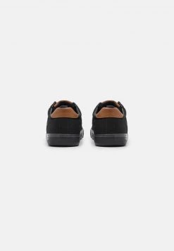 Pier One Hombre Zapatillas - Black 10 Pier One Hombre Zapatillas - Black -Pier One Tienda 4fa472ec55f047d38f3795dd74a7cc93