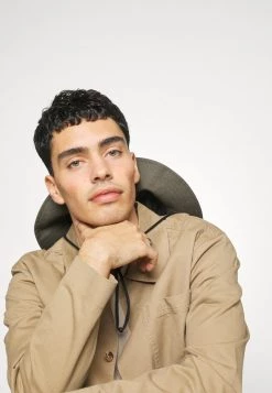 Pier One Hombre Chaqueta Fina - Tan -Pier One Tienda 51231aa88b204d9aa86121b9728d4d13