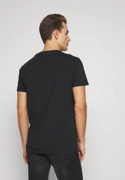 Pier One Hombre Camiseta Básica - Black -Pier One Tienda 53fd3863f2bd425d9dfaa9fd30f1da52