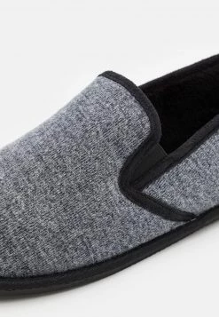 Pier One Unisexo UNISEX - Pantuflas - Dark Grey 13 Pier One Unisexo UNISEX - Pantuflas - Dark Grey -Pier One Tienda 5e0b1534f6694efd96a743291faecafe