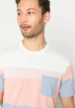 Pier One Hombre Camiseta Básica - Red -Pier One Tienda 5e8217dcdf7b4b029088bac2c390889c