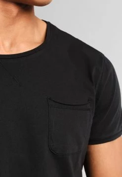 Pier One Hombre Camiseta Básica - Black -Pier One Tienda 6a108a6cdc0a40208a060ee0ef6ba83f