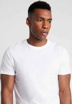 Pier One Hombre 3 PACK - Camiseta Básica - White 11 Pier One Hombre 3 PACK - Camiseta Básica - White -Pier One Tienda 77bddf1a33de40f587ea6787d7d4b639