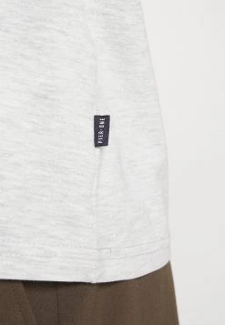 Pier One Hombre WITH BIRD STRAIGHT 5 PACK - Camiseta Básica - Light Grey - 101_white - 001_green - 602 -Pier One Tienda 7d13067417124de684e97c638550a94b