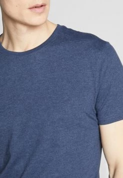 Pier One 3 PACK - Camiseta Básica - Black/white/blue, Hombre 11 Pier One 3 PACK - Camiseta Básica - Black/white/blue, Hombre -Pier One Tienda 878a6b632a3e4d79b61d9c486c38c510