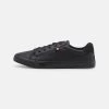 Pier One UNISEX - Zapatillas - Black, Unisexo -Pier One Tienda 9126fe17f3714c259361e1791a3037b2