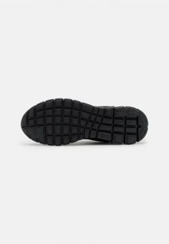 Pier One Unisexo UNISEX - Zapatillas - Black 12 Pier One Unisexo UNISEX - Zapatillas - Black -Pier One Tienda 9b40e5930caf4f348a14c64eabc100c7