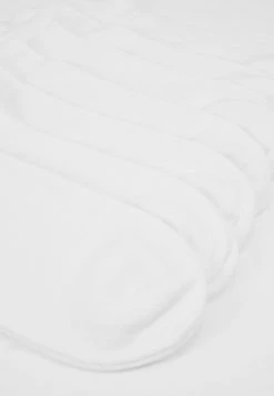 Pier One Hombre 7 PACK - Calcetines - White -Pier One Tienda 9f6b09ed8bc54fb08a566014f48c3c75
