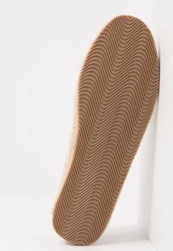 Pier One Unisexo RENA ESPADRILLE UNISEX - Alpargatas - White/blue -Pier One Tienda a3f9bba8aadb474d8762d9aae98395a0