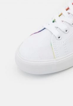 Pier One Unisexo UNISEX - Zapatillas - White -Pier One Tienda a918f0467e7d49a487c205d1cee80b4a