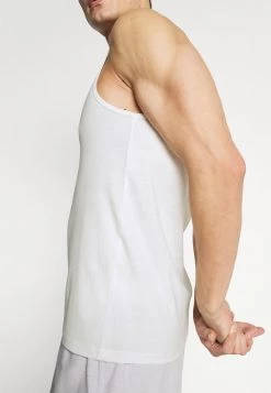 Pier One Hombre 3 PACK - Camiseta Interior - Dark Blue/bordeaux/off-white -Pier One Tienda c107c99d278e430b8a693d0ec45ebe1a