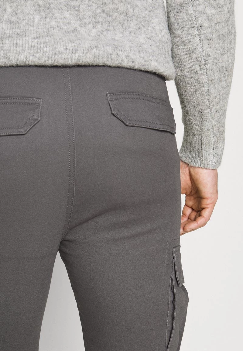 Pier One Hombre Pantalones Cargo - Dark Grey 7 Pier One Hombre Pantalones Cargo - Dark Grey - Imagen 5