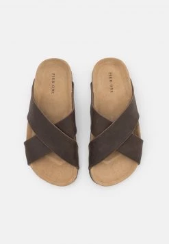 Pier One Unisexo UNISEX - Pantuflas - Brown -Pier One Tienda dc950c1c15d94646b16fe41412e2e3c9