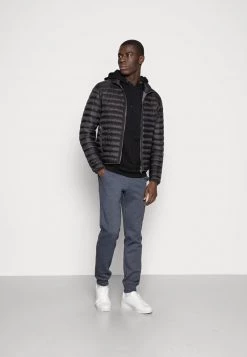 Pier One Hombre PLAIN SKATER HOODY - Jersey Con Capucha - Black -Pier One Tienda e290b6cacc70486aa1c61cf586508e18