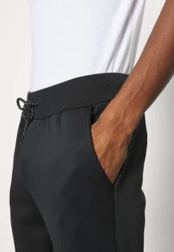 Pier One Hombre Pantalones Deportivos - Black -Pier One Tienda e52c3d679a484821b3134a6146f40559