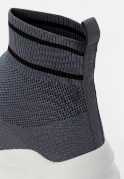 Pier One Hombre Zapatillas Altas - Grey -Pier One Tienda e5b5f3ad4b144ac3ae241bf949bbba8a