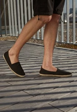 Pier One Unisexo RENA ESPADRILLE UNISEX - Alpargatas - Black -Pier One Tienda eb96efa9c3e143cb93a1e3d28a58c715