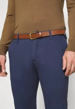 Pier One BELTED - Pantalones Chinos - Dark Blue, Hombre -Pier One Tienda f0de2ed3c221491eb7c8be84f3e739f9