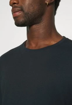 Pier One 2 PACK - Camiseta De Manga Larga - Olive/dark Blue, Hombre 13 Pier One 2 PACK - Camiseta De Manga Larga - Olive/dark Blue, Hombre -Pier One Tienda f69abb7916144e8aa0b01718277e8c4a