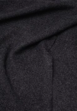 Pier One Unisexo UNISEX - Bufanda - Dark Grey 7 Pier One Unisexo UNISEX - Bufanda - Dark Grey -Pier One Tienda fda48cebb1204514828ac387d8cbc9f6